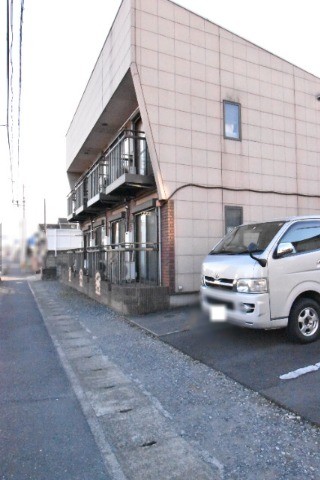 ��ʌ�����s�厚��292-2�̃A�p�[�g�̌����O��