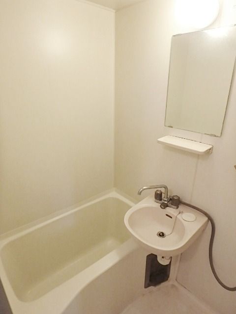 ��ʌ��������܎s��{��x�̓����Q���ڂ̃A�p�[�g�̐��ʏ�