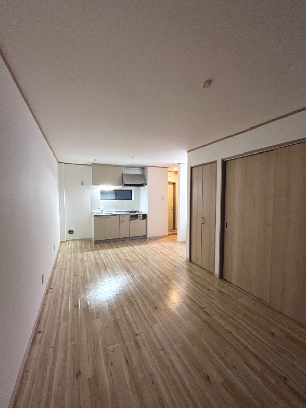 ��ʌ��������܎s�����擌��{�V���ڂ̃}���V�����̋��ԁE���r���O