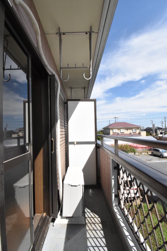 ��ʌ�����s�����P���ڂ̃A�p�[�g�̃o���R�j�[