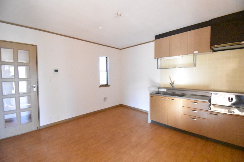 ��ʌ�����s�厚�����̃A�p�[�g�̋��ԁE���r���O