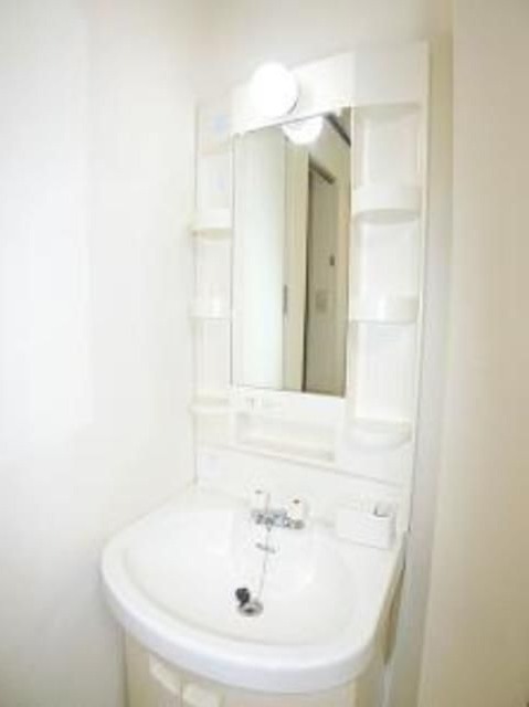 ��ʌ��������܎s�����擌��{�V���ڂ̃A�p�[�g�̐��ʏ�