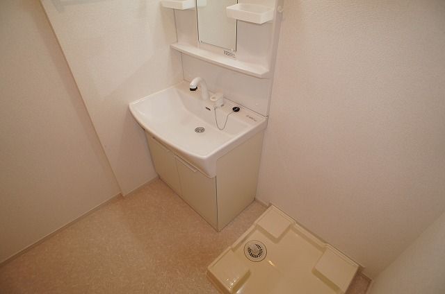 ��ʌ�����s�����Q���ڂ̃A�p�[�g�̐��ʏ�