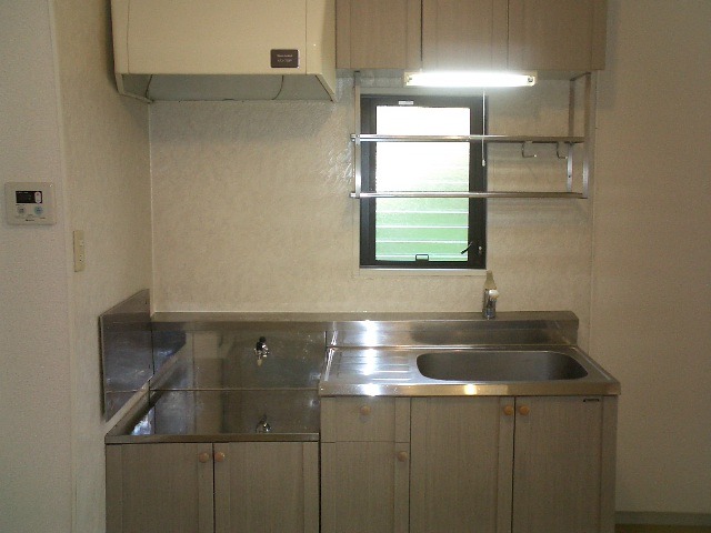 ��ʌ��������܎s����厚�w��̃A�p�[�g�̃L�b�`��