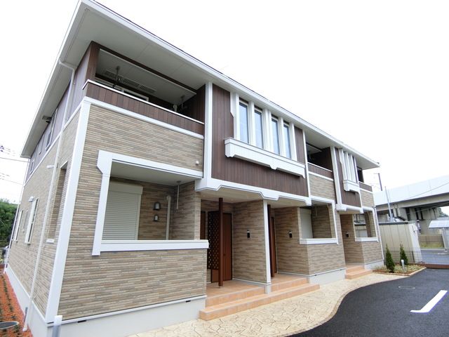 ��ʌ������s���S����14-3�̃A�p�[�g�̌����O��