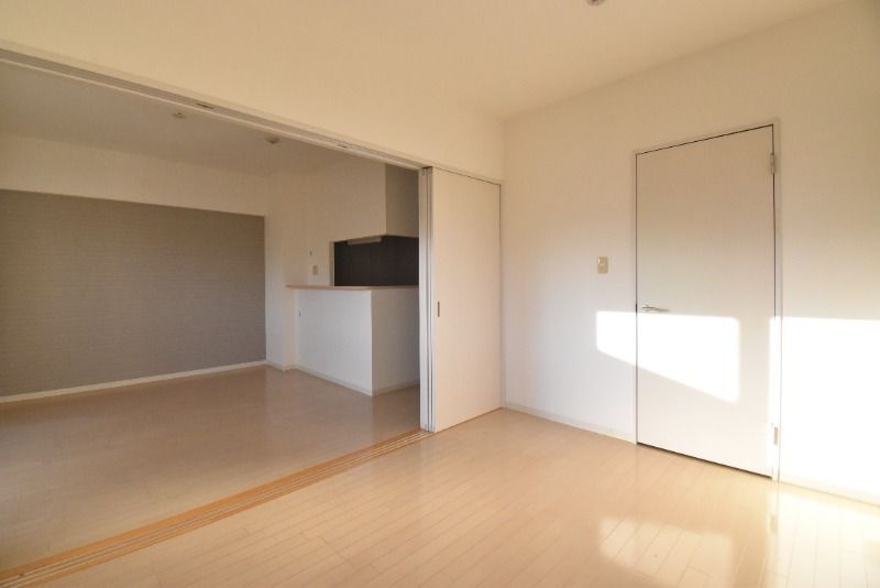 ��ʌ�����s�˒˓�P���ڂ̃}���V�����̋��ԁE���r���O