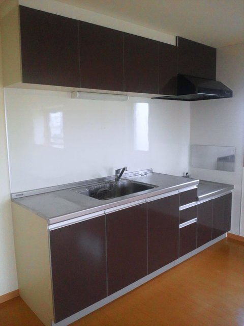 ��ʌ��������܎s����厚�󗈂̃}���V�����̃L�b�`��