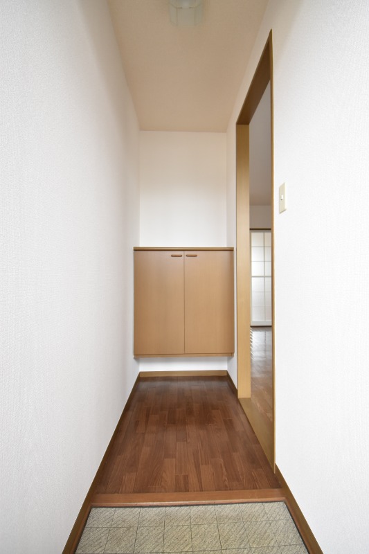 ��ʌ�����s�厚���Ԃ̃A�p�[�g�̌���