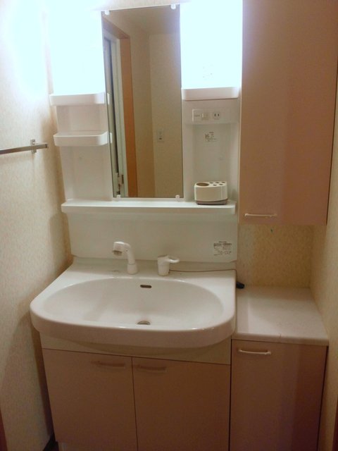 ��ʌ��������܎s����厚�󗈂̃}���V�����̐��ʏ�