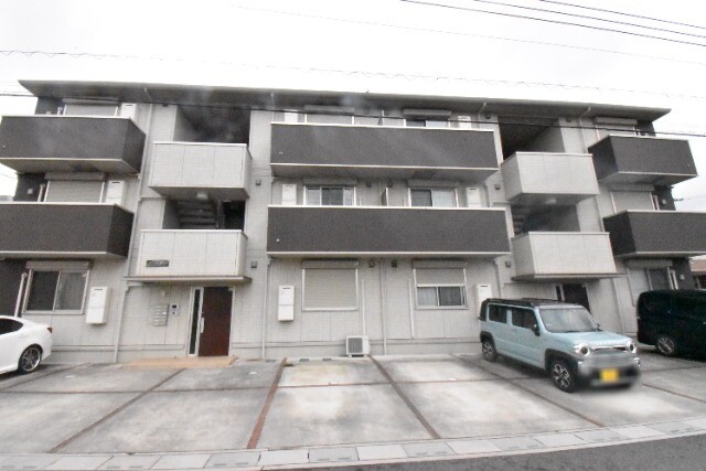 ��ʌ��z�J�s���C�N�^�E���V���ڂ̃A�p�[�g�̂��̑�