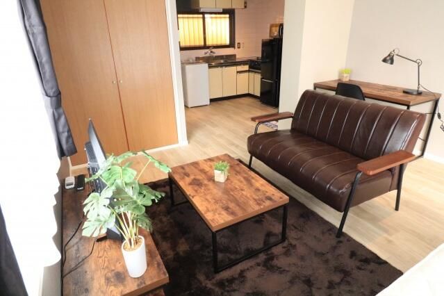 ��ʌ��������܎s�����擌��{�S���ڂ̃A�p�[�g�̂��̑������E�X�y�[�X