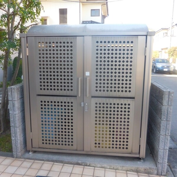 ��ʌ��z�J�s�ԎR���S���ڂ̃A�p�[�g�̂��̑�