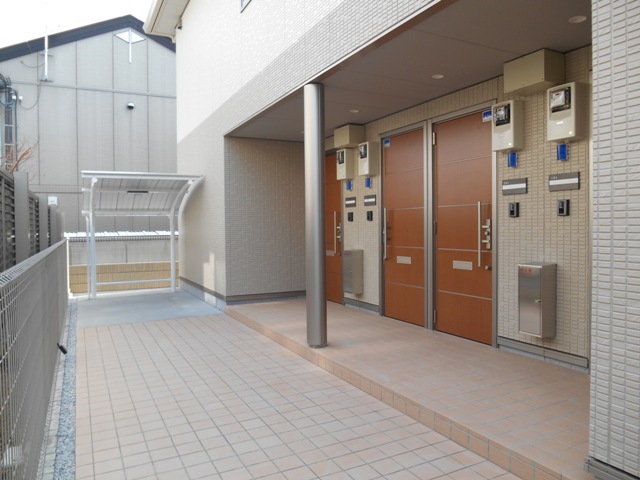 ��ʌ��������܎s��{��V�����P���ڂ̃A�p�[�g�̃G���g�����X