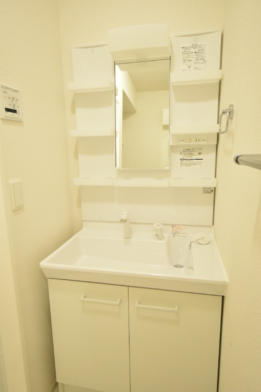 ��ʌ��������܎s�����擌��{�S���ڂ̃A�p�[�g�̐��ʏ�