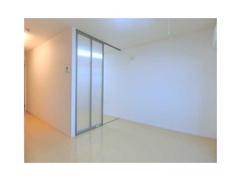 ��ʌ������s�����R���ڂ̃A�p�[�g�̂��̑������E�X�y�[�X