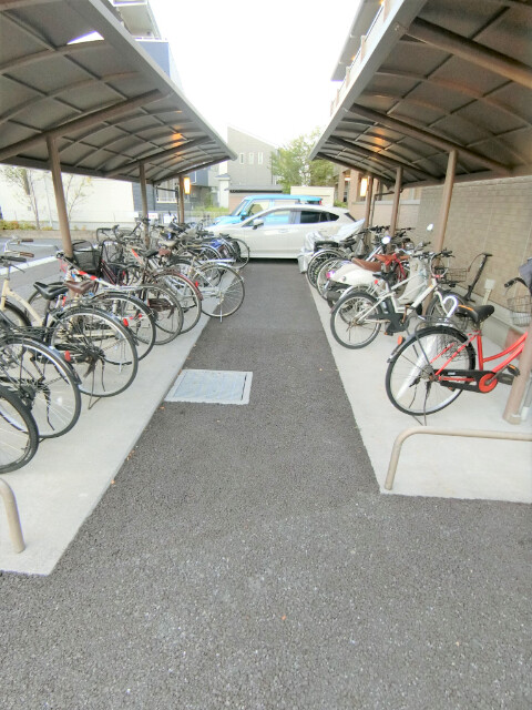 ��ʌ������s�����R���ڂ̃A�p�[�g�̂��̑�