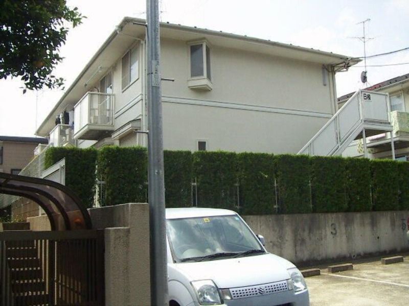 ��ʌ��������܎s�΋摾�c�E�P���ڂ̃A�p�[�g�̌����O��