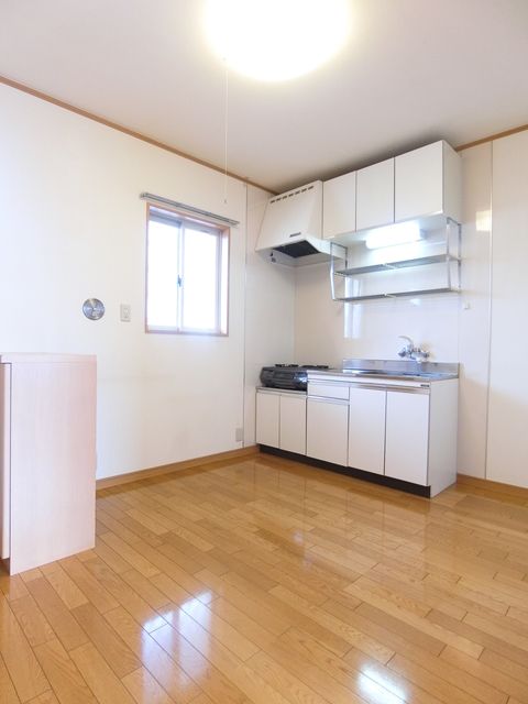 ��ʌ��@�c�s���R���ڂ̃A�p�[�g�̋����E���r���O