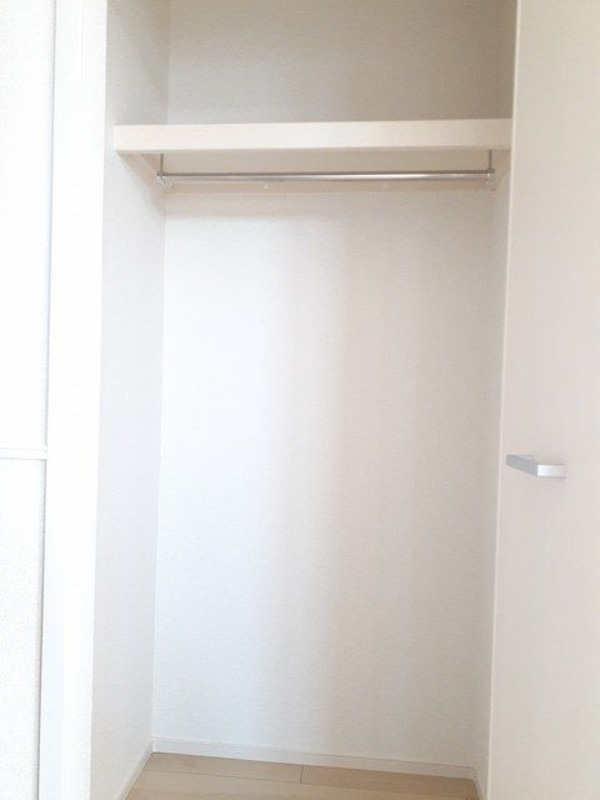 ��ʌ�����s�厚���s�̃A�p�[�g�̎��[