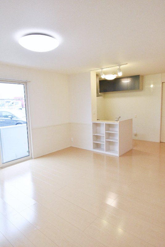 ��ʌ��������܎s����厚����{���̃A�p�[�g�̋��ԁE���r���O