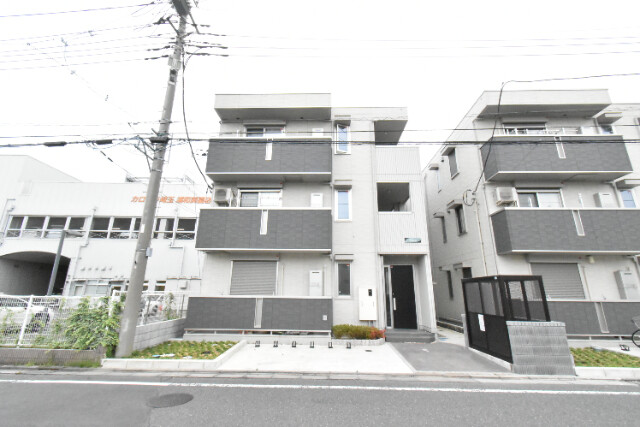 ��ʌ��������܎s�΋�����T����49-20�̃A�p�[�g�̌����O��