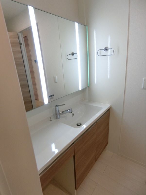 ��ʌ��������܎s�΋�����T���ڂ̃A�p�[�g�̐��ʏ�