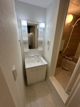 ��ʌ��������܎s�k��{�����Q���ڂ̃A�p�[�g�̐��ʏ�