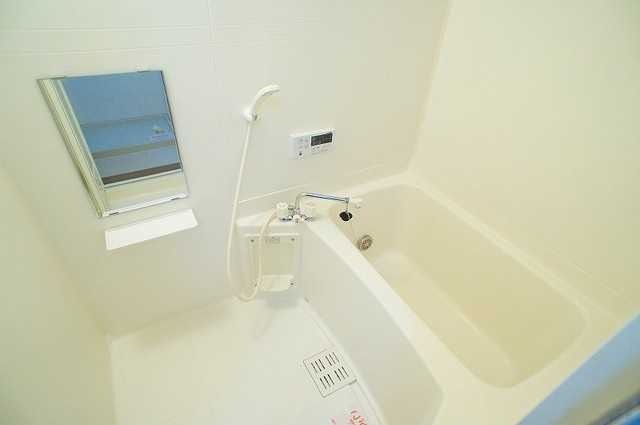 ��ʌ�����s���R�Q���ڂ̃A�p�[�g�̃o�X