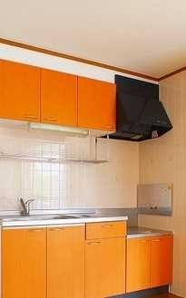 ��ʌ�����s���R�Q���ڂ̃A�p�[�g�̃L�b�`��