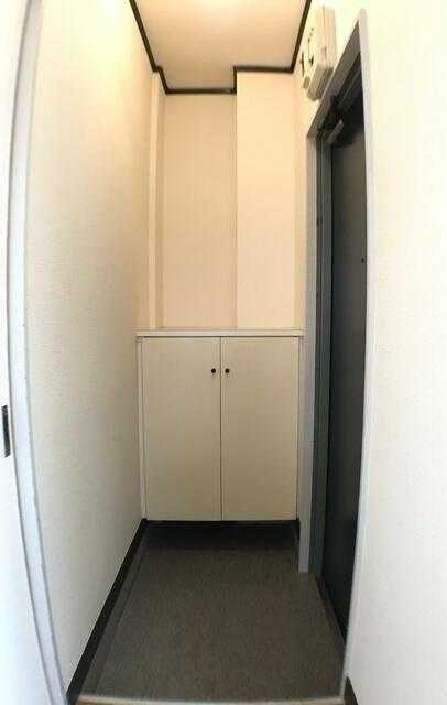 ��ʌ��������܎s��΋撇���Q���ڂ̃}���V�����̌���