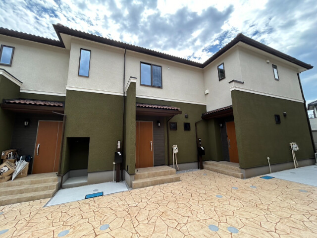 ��ʌ��������܎s����厚�w��̃e���X�n�E�X�̌����O��