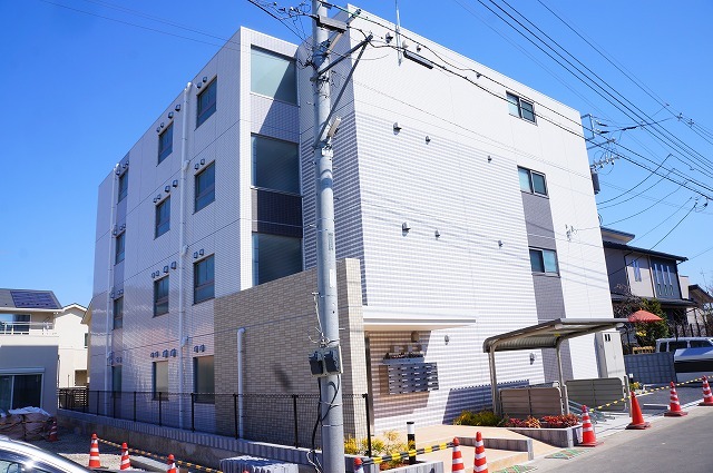 ��ʌ��������܎s�΋�厚����c�̃}���V�����̌����O��