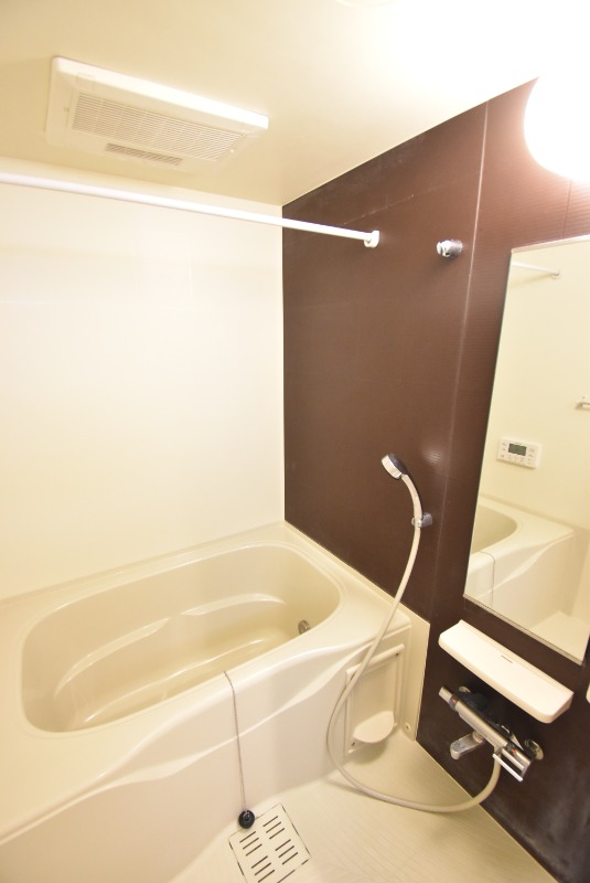 ��ʌ��������܎s�΋�厚����c�̃}���V�����̃o�X