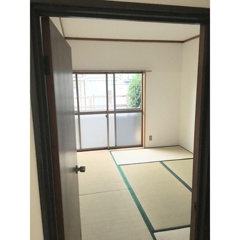 ��ʌ�����s���s�o�H�P���ڂ̃A�p�[�g�̂��̑������E�X�y�[�X