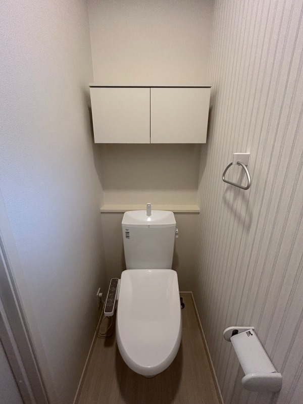 ��ʌ��������܎s����厚�w��̃e���X�n�E�X�̃g�C��