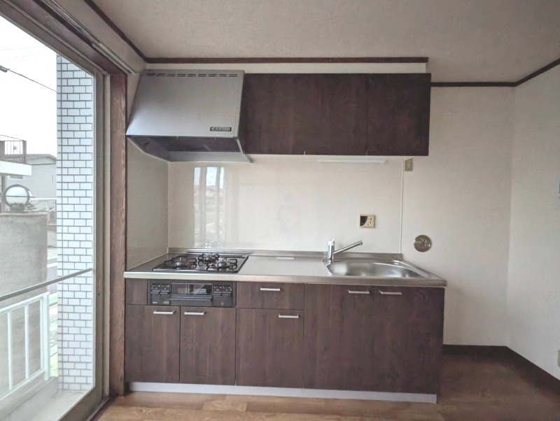 ��ʌ��������܎s�����擌��{�P���ڂ̃A�p�[�g�̃L�b�`��