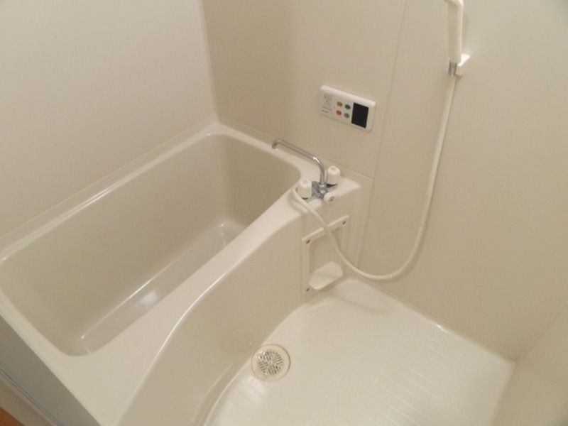 ��ʌ��������܎s��{��O���Q���ڂ̃}���V�����̃o�X