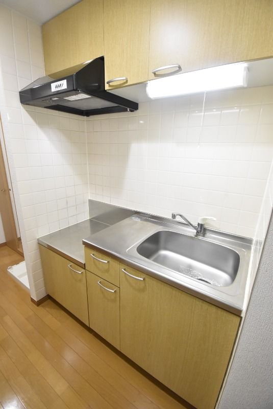 ��ʌ��������܎s��{��O���Q���ڂ̃}���V�����̃L�b�`��