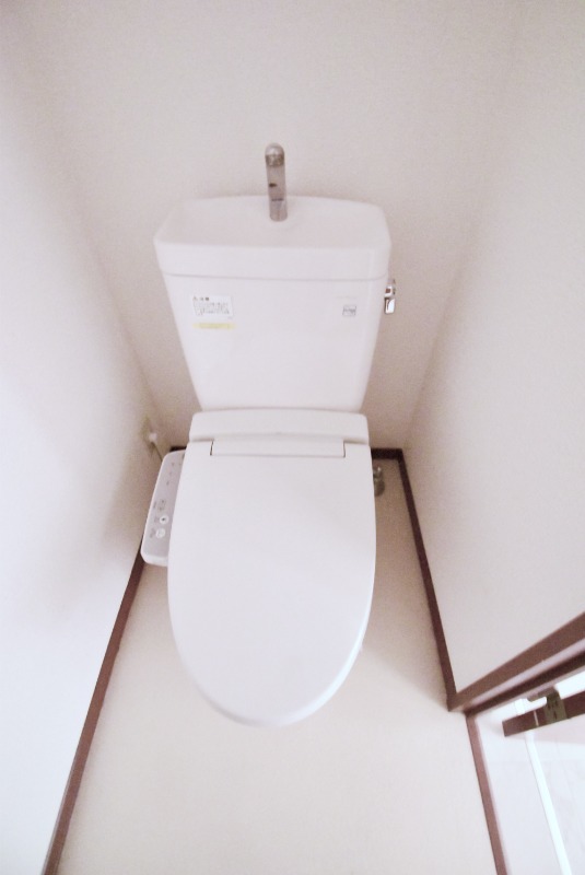 ��ʌ��������܎s��{��k�ܒ��P���ڂ̃A�p�[�g�̃g�C��