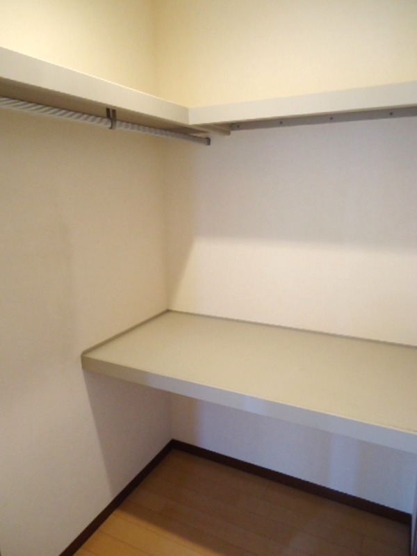 ��ʌ��������܎s��{��k�ܒ��P���ڂ̃A�p�[�g�̎��[