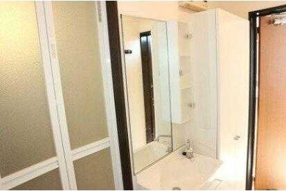 ��ʌ��������܎s��{����ؒ��S���ڂ̃}���V�����̐��ʏ�