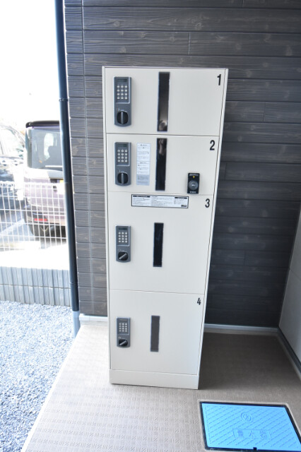 ��ʌ��������܎s��{����ؒ��Q���ڂ̃A�p�[�g�̂��̑�