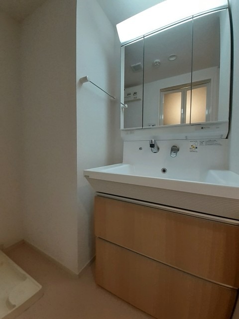 ��ʌ��������܎s�Y�a�搣����Q���ڂ̃}���V�����̐��ʏ�