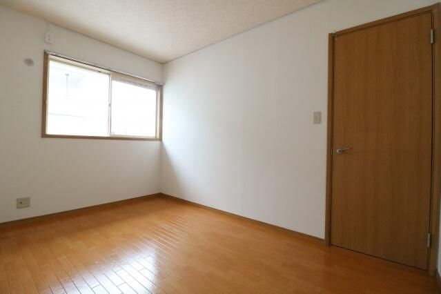 ��ʌ��������܎s�����擌��{�P���ڂ̃A�p�[�g�̂��̑������E�X�y�[�X