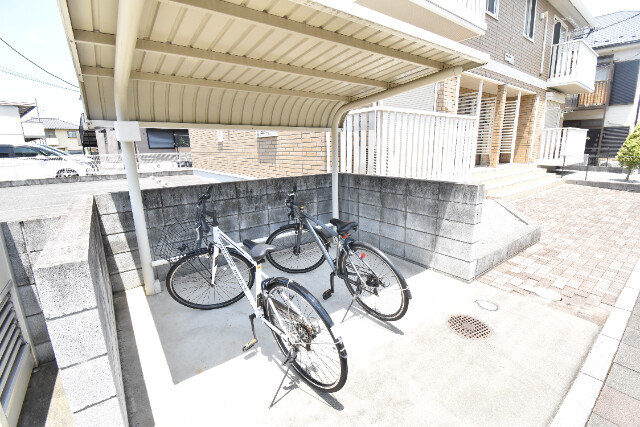 ��ʌ��������܎s����厚���V�n�̃A�p�[�g�̂��̑�