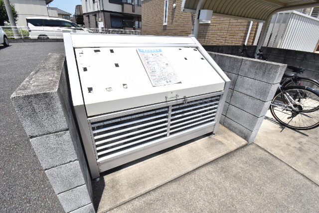 ��ʌ��������܎s����厚���V�n�̃A�p�[�g�̂��̑�