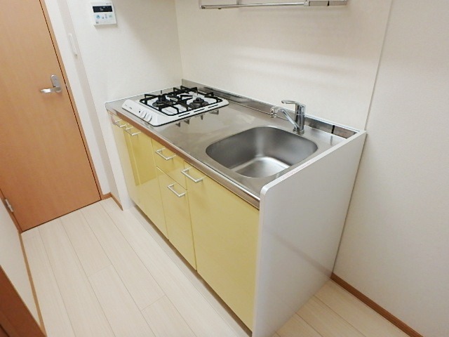 ��ʌ��������܎s��{����ؒ��S���ڂ̃}���V�����̃L�b�`��