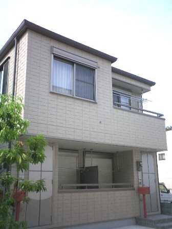 ��ʌ��������܎s��{����ؒ��S����923�̃}���V�����̌����O��