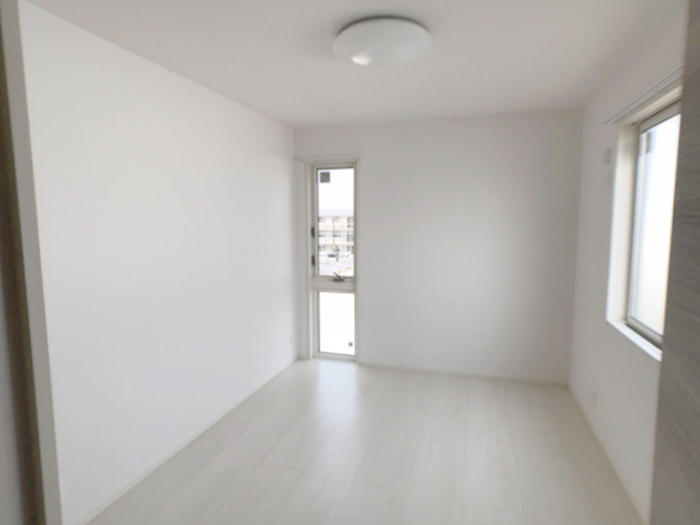 ��ʌ��z�J�s���C�N�^�E���X���ڂ̃A�p�[�g�̂��̑������E�X�y�[�X