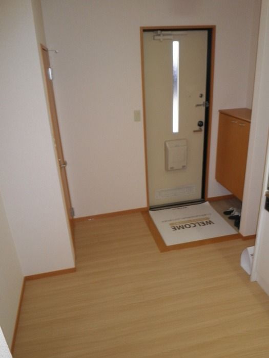 ��ʌ��������܎s�k����i���Q���ڂ̃A�p�[�g�̌���